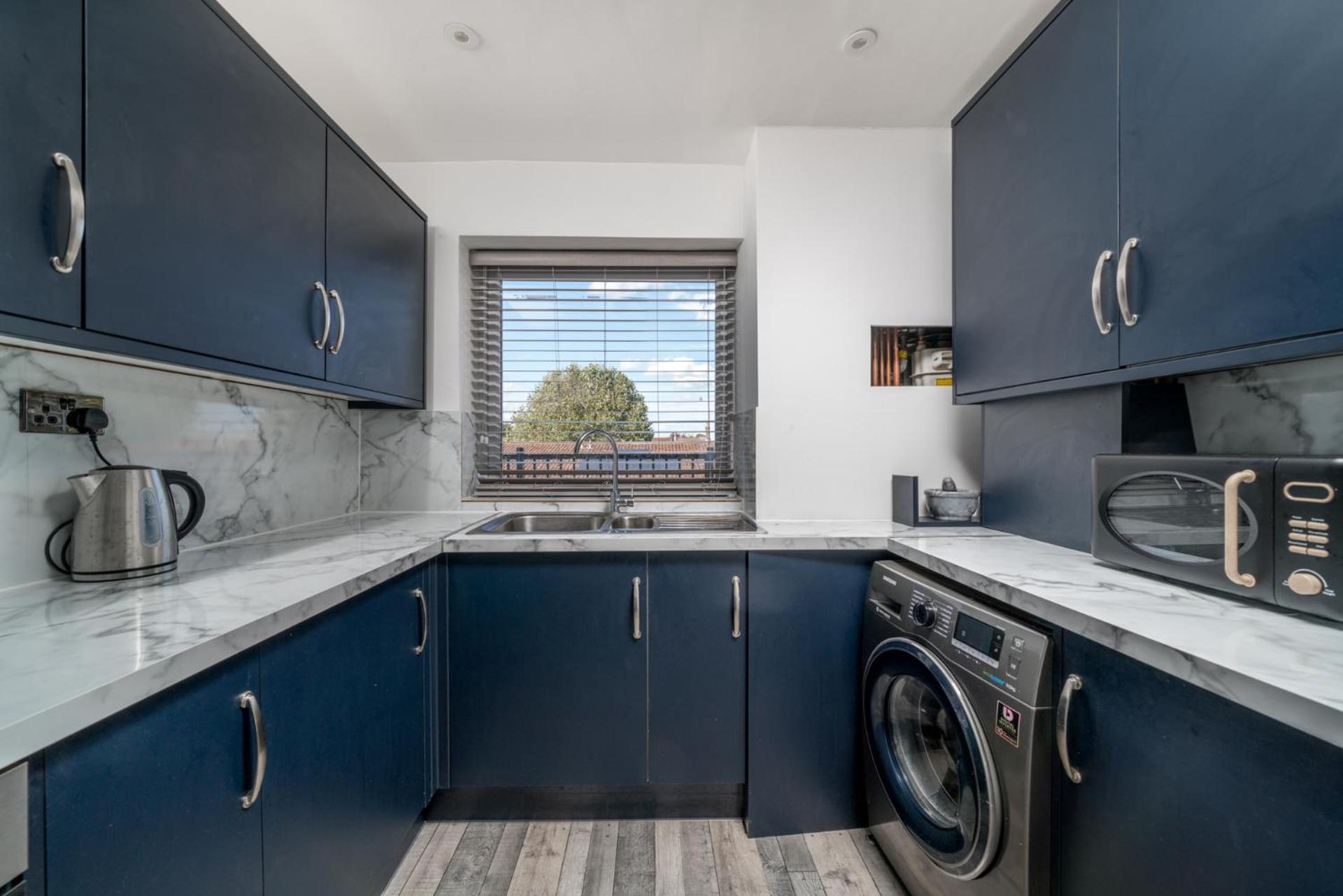 Private Room In London Enfield With Parking Extérieur photo